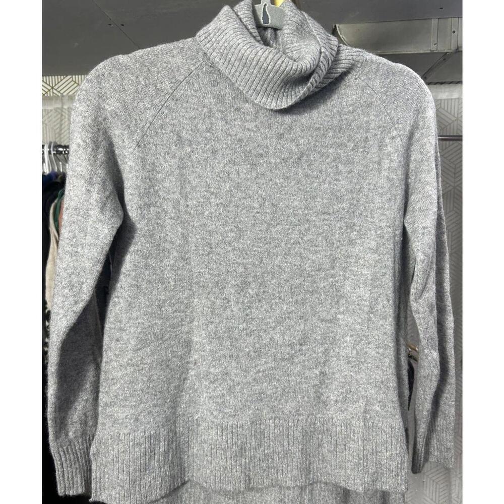 41 Hawthorne Turtleneck Sweater Gray Womens Size Medium Light Gray